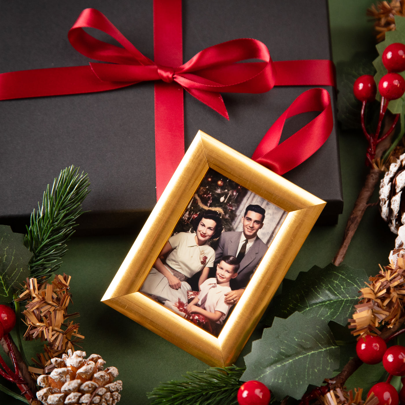 Ornament Photo Frame