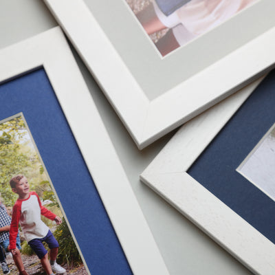 6x4 Classic White Picture Frame with a 3.5x2.5 Mount