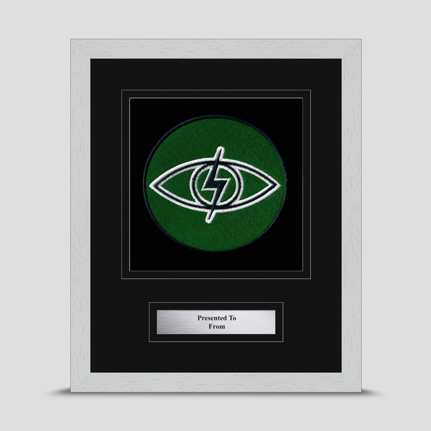 Royal Tank Regiment Framed Military Embroidery Presentation - Cyclops