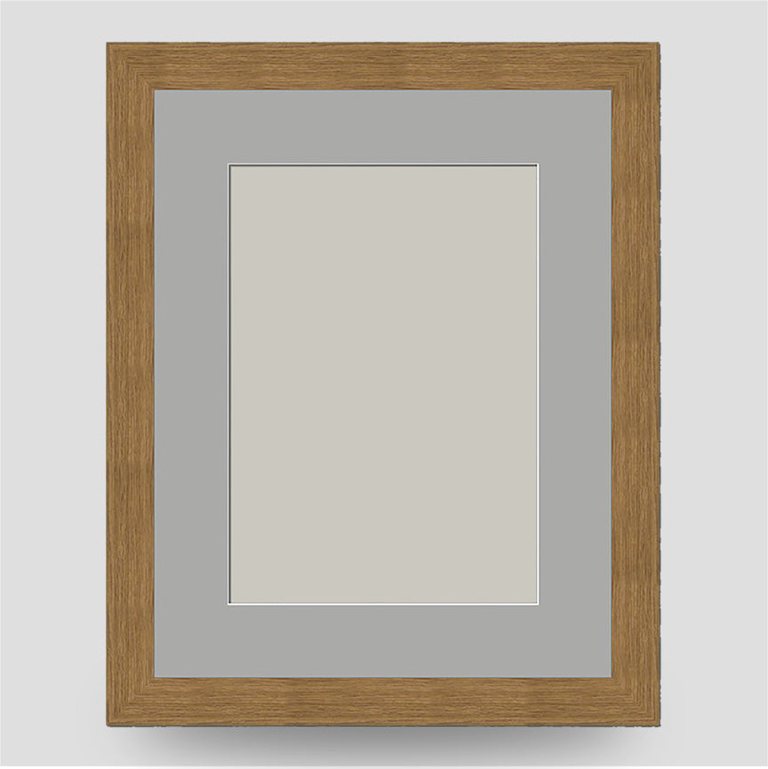 9x7 Classic Oak Style Frame with 7x5 Mount