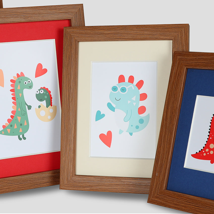 Triple Photo Frame Classic Oak Style available in 5x3.5, 6x4 & 7x5 size